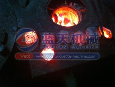 Pulverized coal ball press machine
